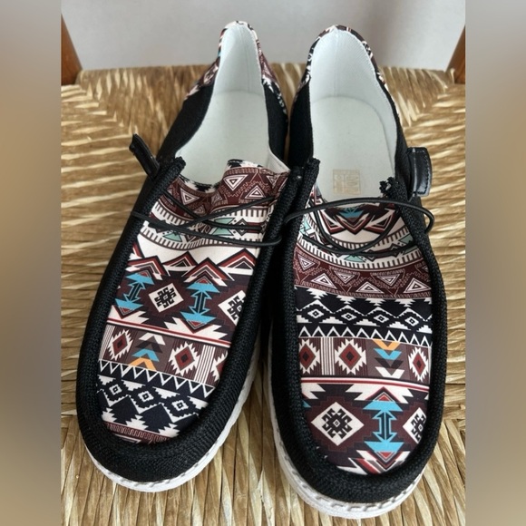Aztec Print Black Slip-On Shoes – Casual Loafers (EU 41 / Approx Women’s 10 US) - Picture 1 of 11